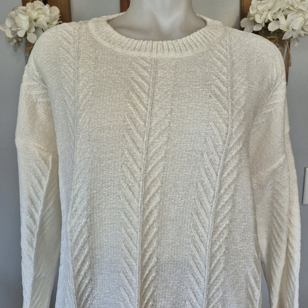 Orvis Cream Chenille Sweater - Picture 2 of 8